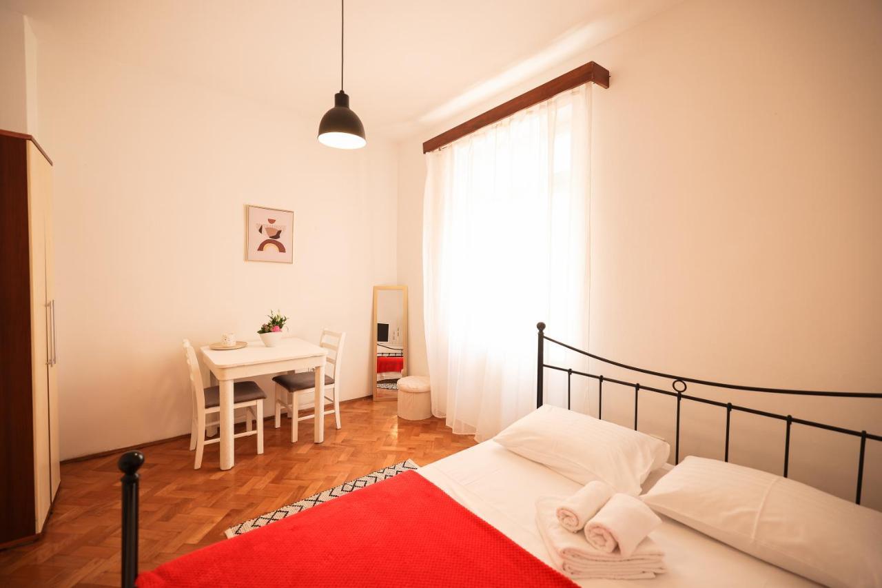 Cozy Studio Apartments In City Centar Stosija Zadar Eksteriør bilde