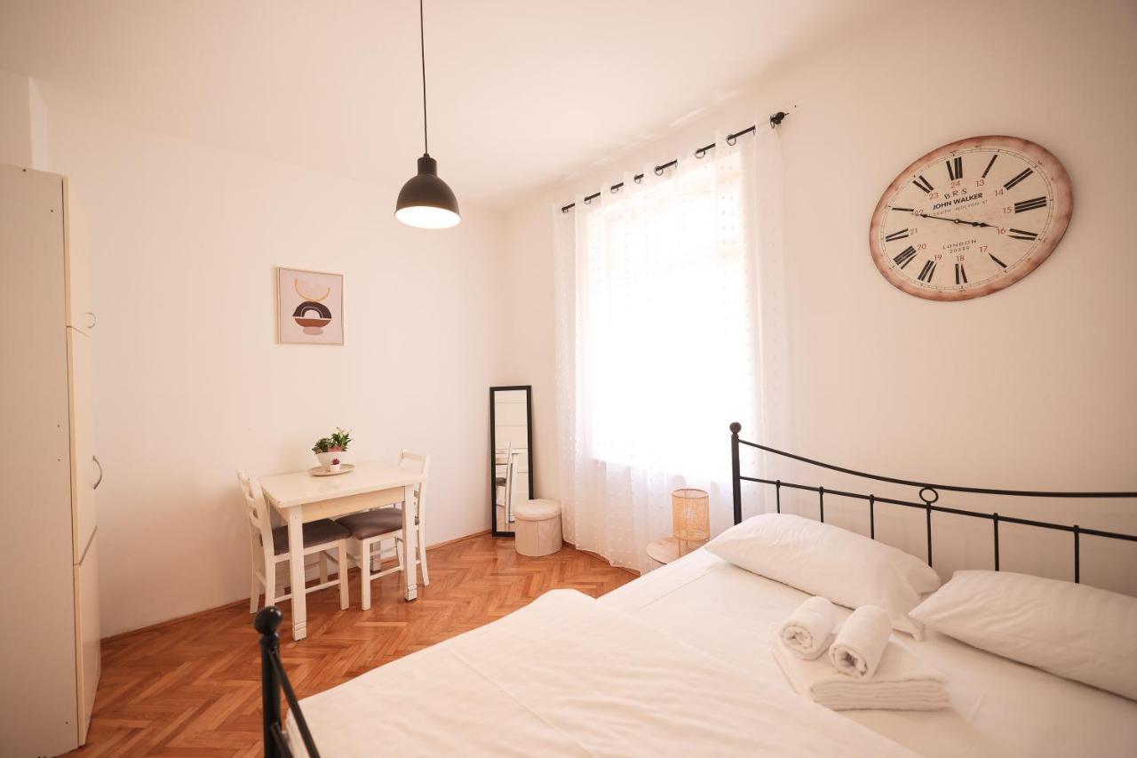 Cozy Studio Apartments In City Centar Stosija Zadar Eksteriør bilde